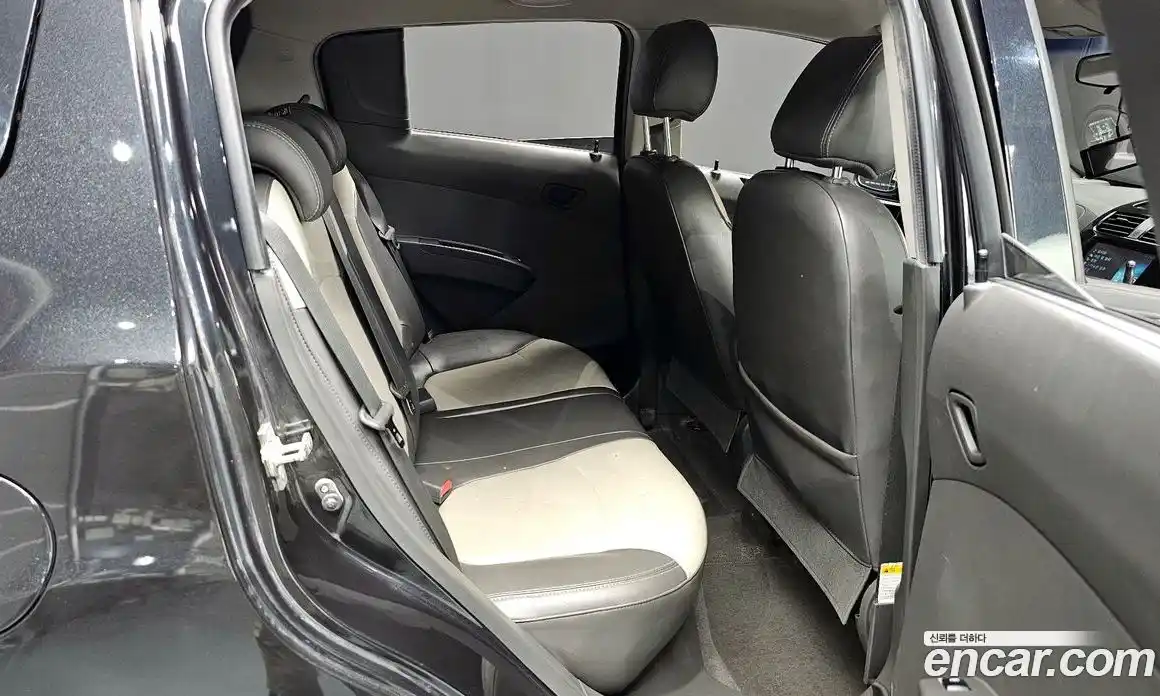 Chevrolet Spark 2015 1.0 автомат (гидро), фото 11