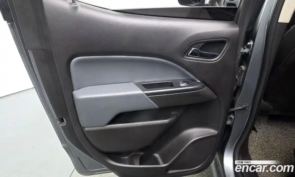 Chevrolet Colorado 2021 3.6 автомат (гидро), фото 15