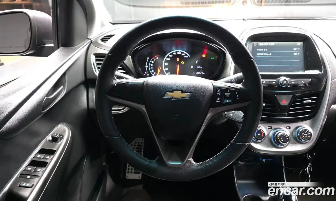 Chevrolet Spark 2016 1.0 автомат (гидро), фото 13