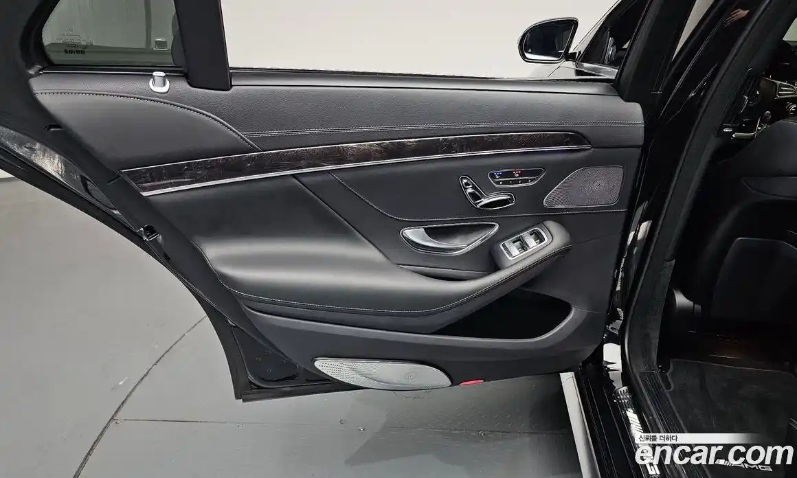 Mercedes-Benz S-Class 2017 5.5 гидро, фото 14 Mercedes-Benz S-Class 2017 5.5 гидро, фото 14