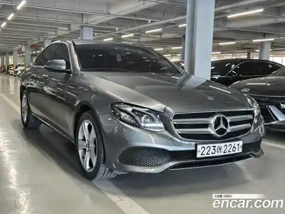 Mercedes-Benz E-Class 2018 1.9 автомат (гидро), миниатюра 3