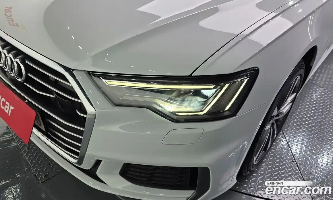 Audi A6 2021 2.0 автомат (гидро), фото 8