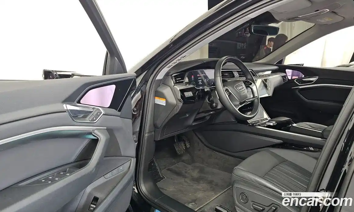 Audi e-tron 2021 0.2 автомат (гидро), фото 13