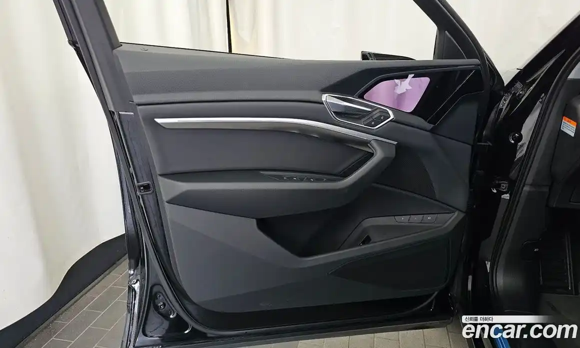 Audi e-tron 2021 0.2 автомат (гидро), фото 14
