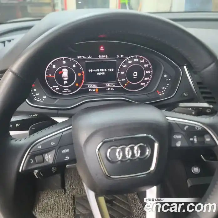 Audi Q5 2020 2.0 автомат (гидро), фото 8