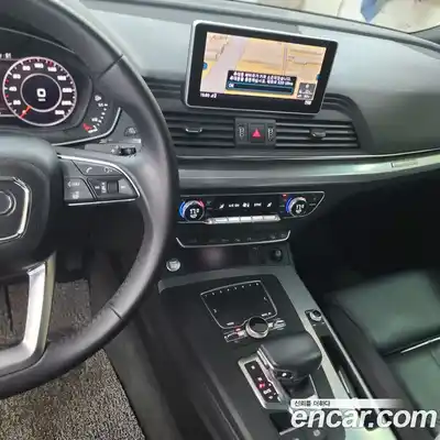 Audi Q5 2020 2.0 автомат (гидро), миниатюра 9