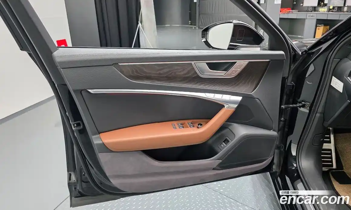 Audi A6 2019 2.0 автомат (гидро), фото 13