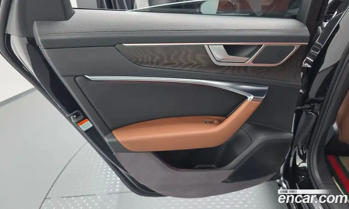 Audi A6 2019 2.0 автомат (гидро), фото 14