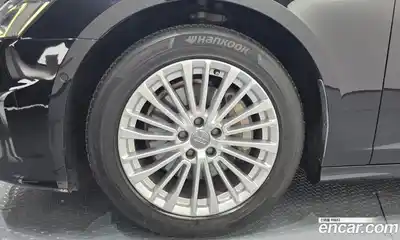 Audi A6 2019 2.0 автомат (гидро), миниатюра 4