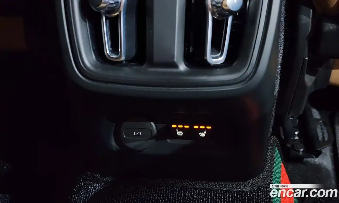 Volvo XC40 2020 2.0 автомат (гидро), фото 19