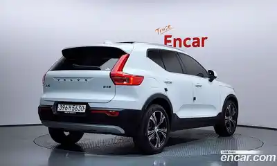 Volvo XC40 2020 2.0 автомат (гидро), миниатюра 2