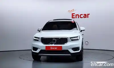 Volvo XC40 2020 2.0 автомат (гидро), миниатюра 3