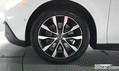Volvo V40 2019 2.0 автомат (гидро), миниатюра 5