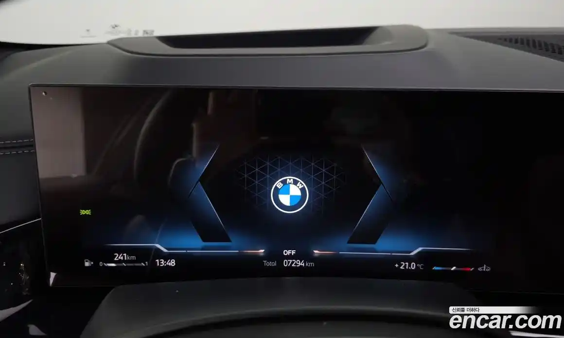 BMW X6 2025 3.0 автомат (гидро), фото 11