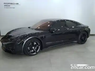 Porsche Taycan, 2025, 5 200 км