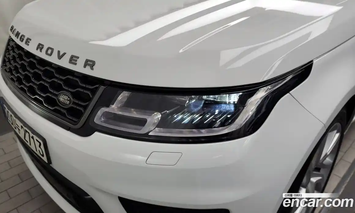 Land Rover Range Rover Sport 2021 3.0 автомат (гидро), фото 8