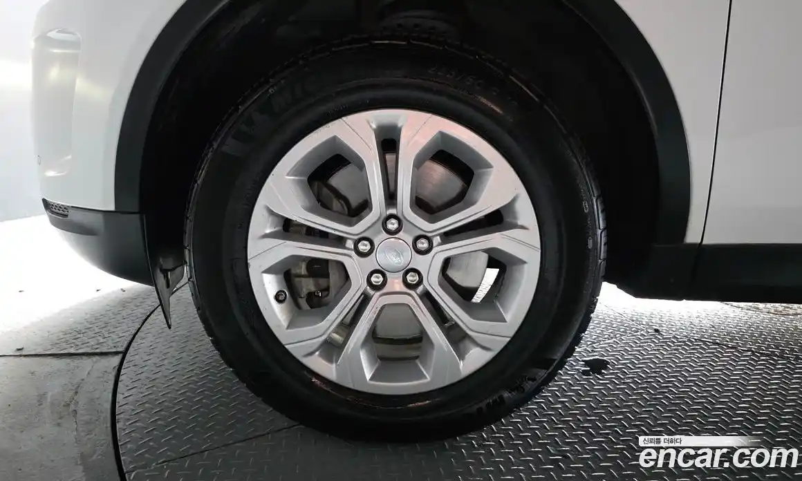 Land Rover Discovery Sport 2020 2.0 автомат (гидро), фото 5
