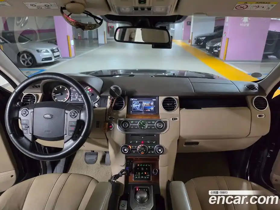 Land Rover Discovery 2016 3.0 автомат (гидро), фото 11