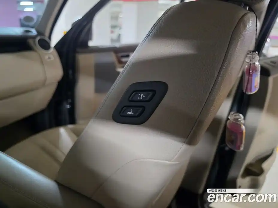 Land Rover Discovery 2016 3.0 автомат (гидро), фото 19