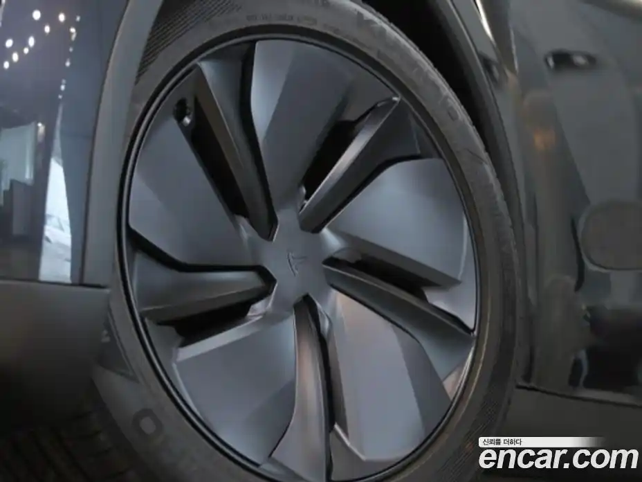 Tesla Model Y 2025 гидро, фото 12