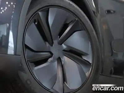 Tesla Model Y 2025 гидро, миниатюра 12