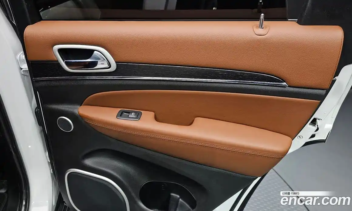 Jeep Cherokee 2020 3.6 автомат (гидро), фото 25