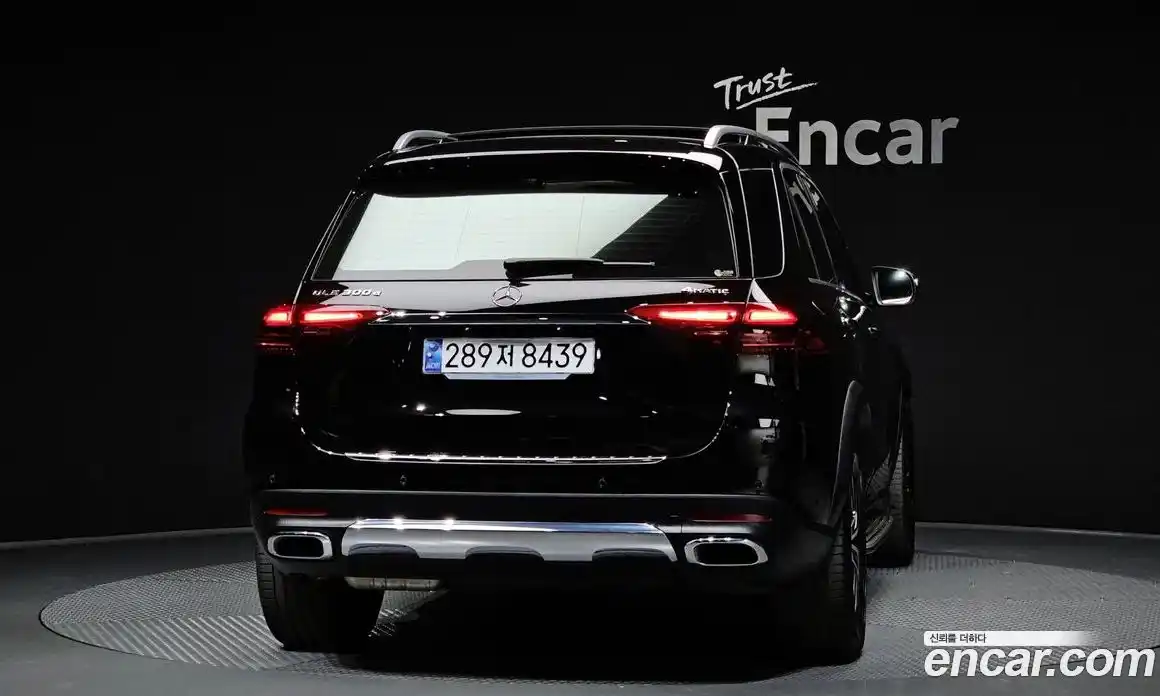 Mercedes-Benz GLE-Class 2024 2.0 автомат (гидро), фото 4