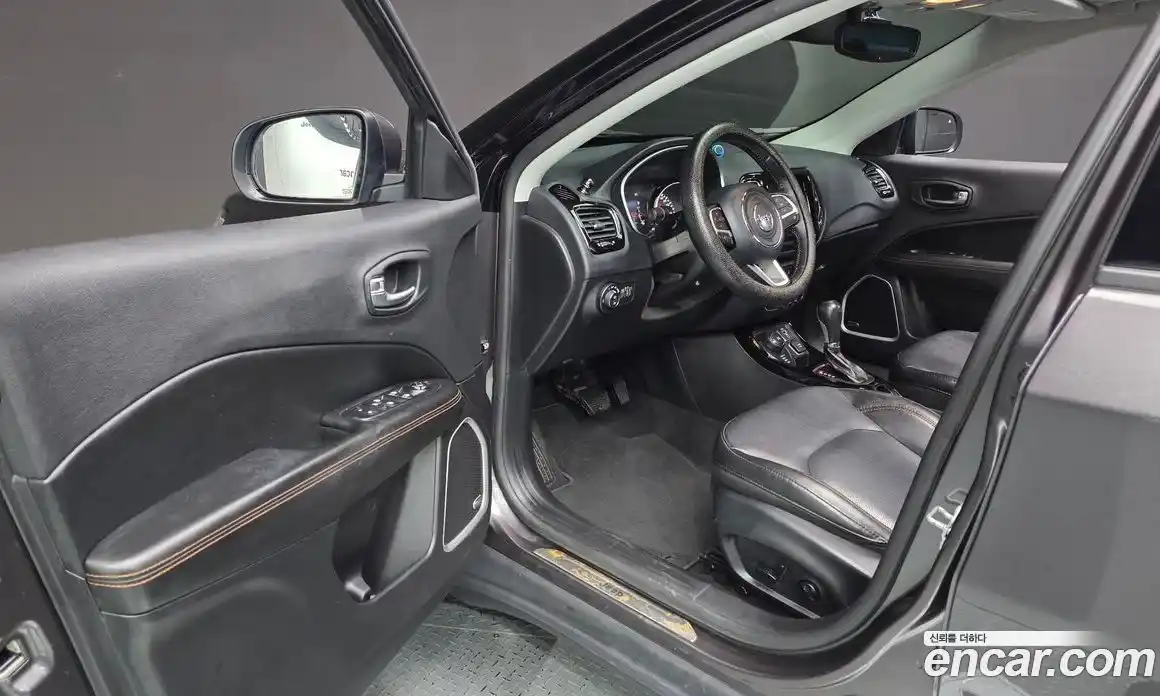 Jeep Compass 2019 2.4 автомат (гидро), фото 13
