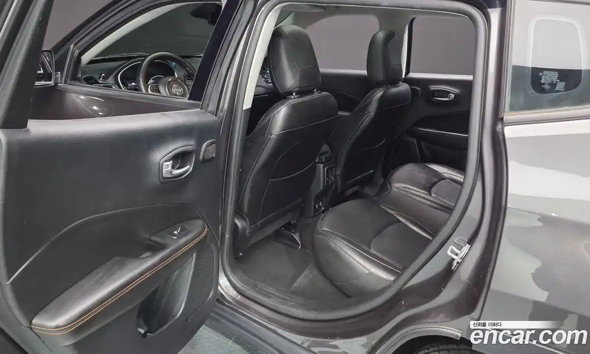Jeep Compass 2019 2.4 автомат (гидро), фото 18