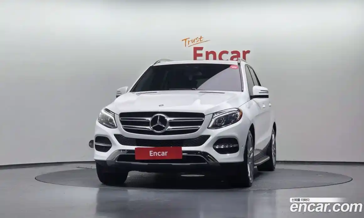 Mercedes-Benz GLE-Class 2018 3.0 гидро, фото 3 Mercedes-Benz GLE-Class 2018 3.0 гидро, фото 3