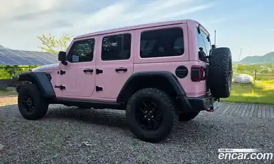 Jeep Wrangler 2024 2.0 автомат (гидро), миниатюра 3