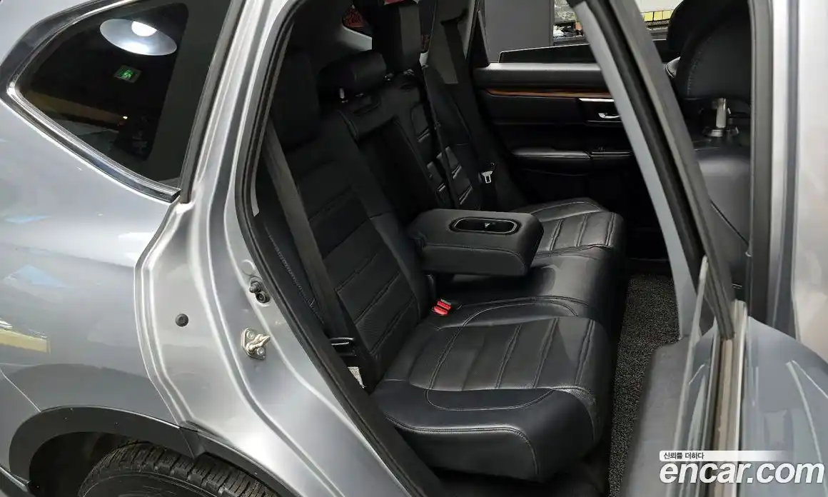 Honda CR-V 2017 1.5 автомат (гидро), фото 17