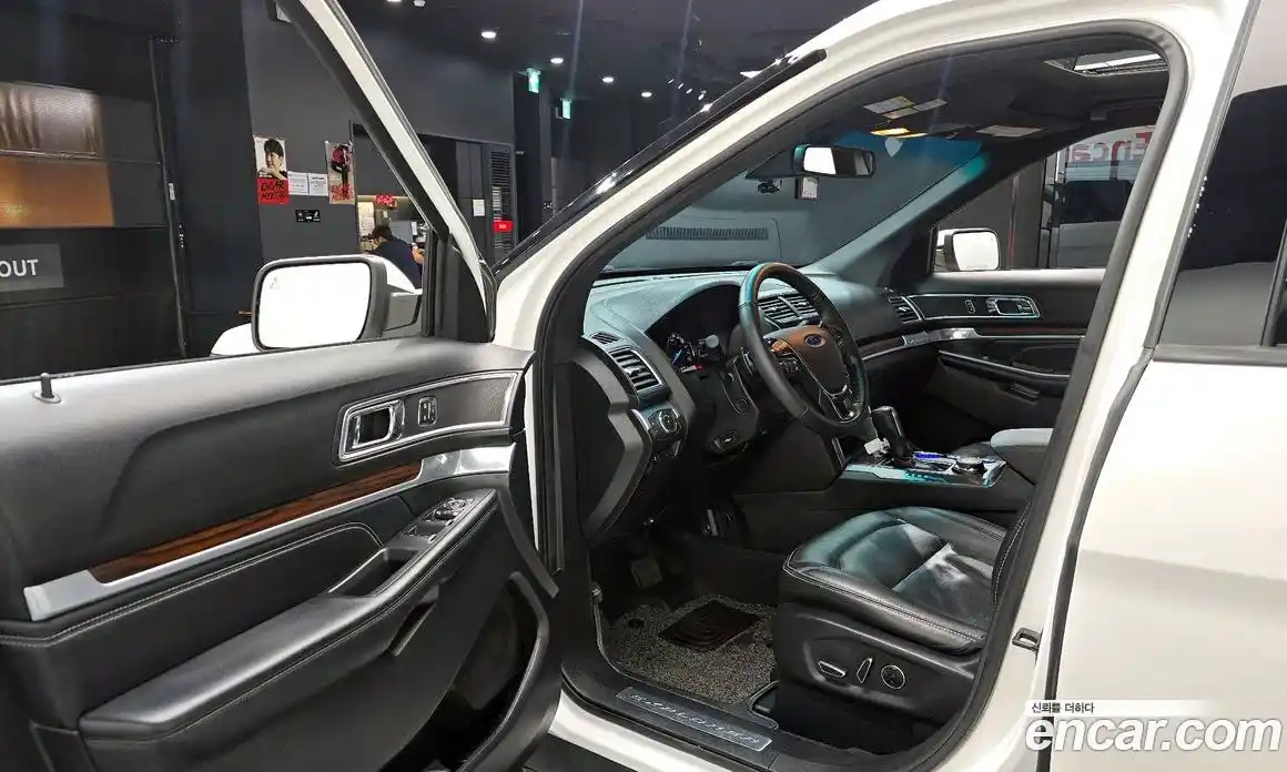 Ford Explorer 2016 2.3 автомат (гидро), фото 10