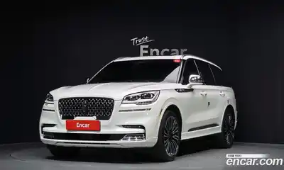 Lincoln Aviator