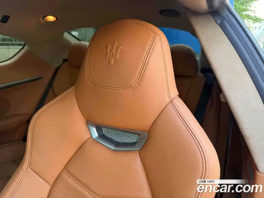 Maserati GranTurismo 2014 4.7 гидро, фото 12