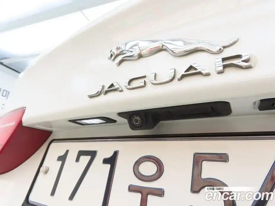 Jaguar XE 2016 2.0 гидро, фото 18