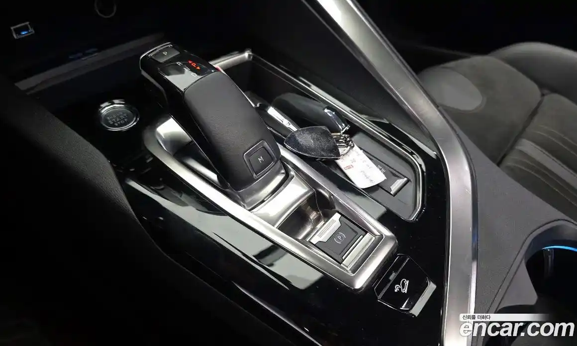 Peugeot 3008 2021 1.5 автомат (гидро), фото 12