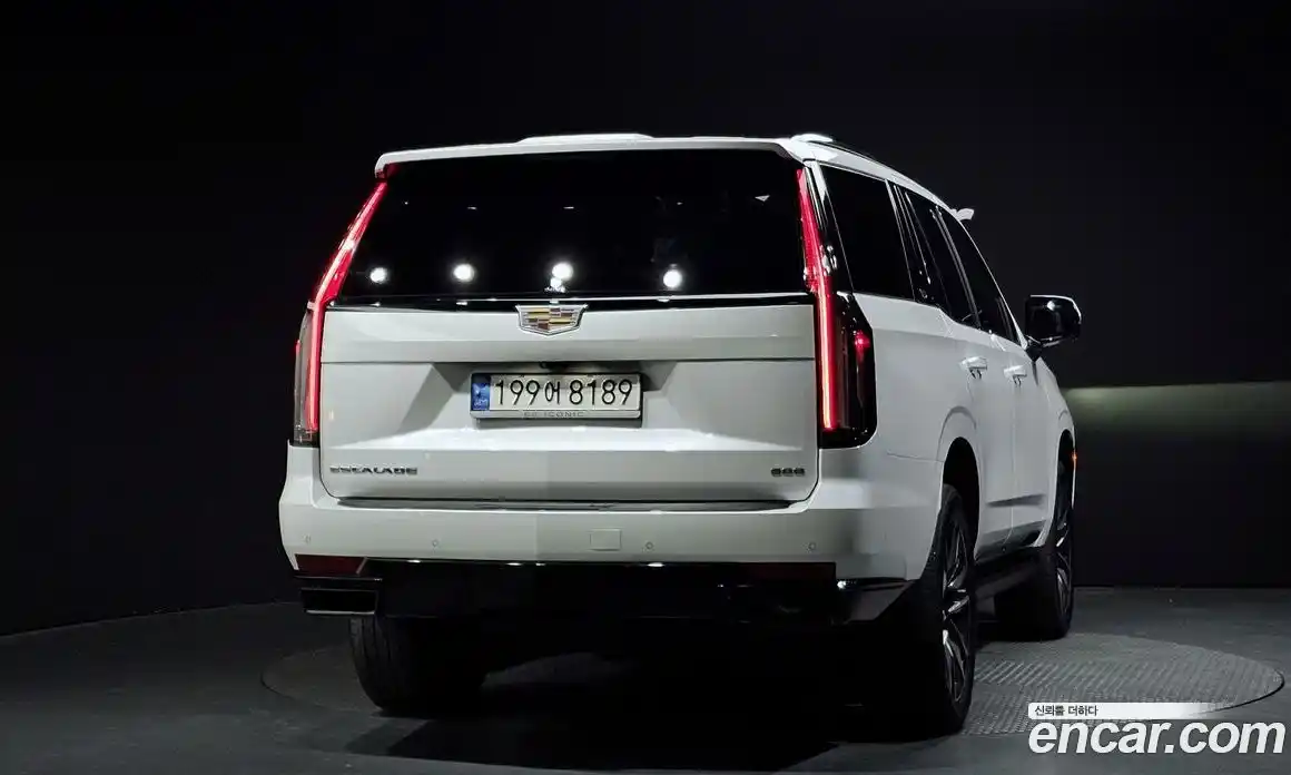 Cadillac Escalade 2022 6.2 гидро, фото 4