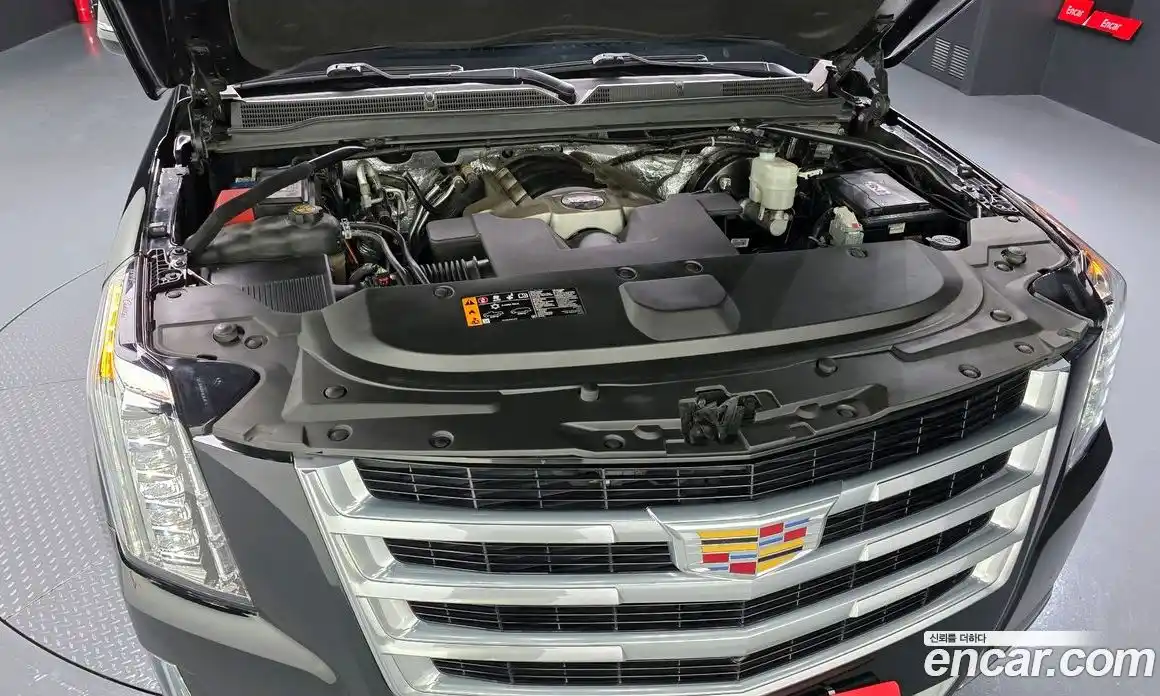 Cadillac Escalade 2018 6.2 гидро, фото 6