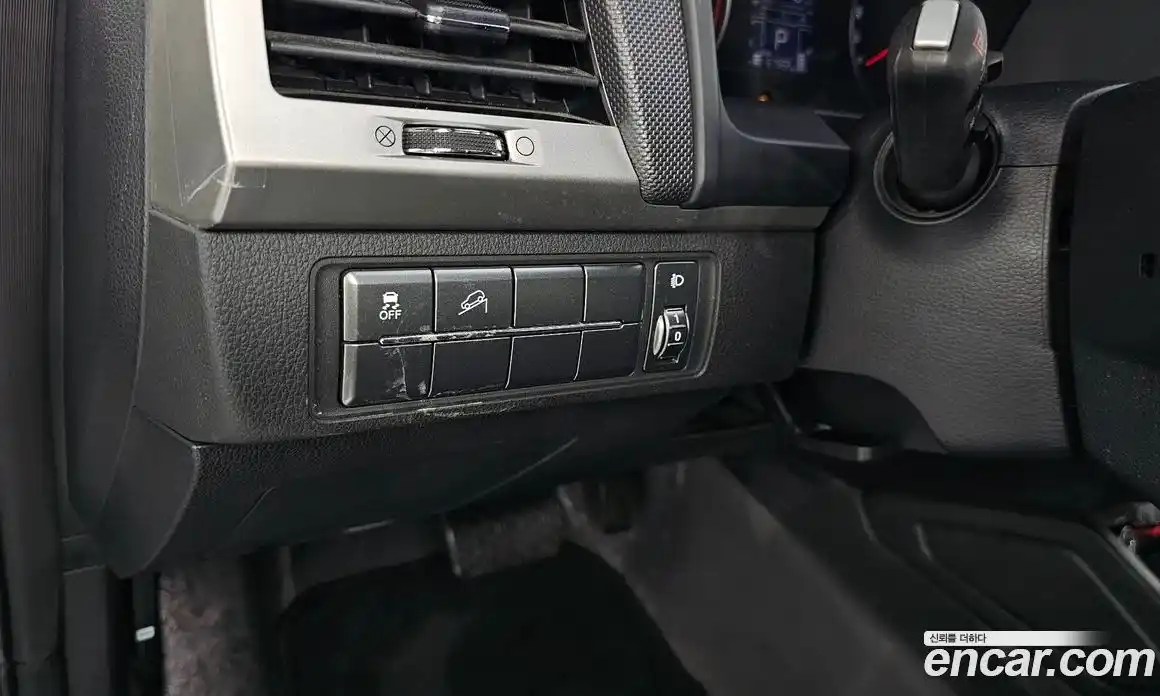 SsangYong Rexton 2018 2.2 автомат (гидро), фото 16