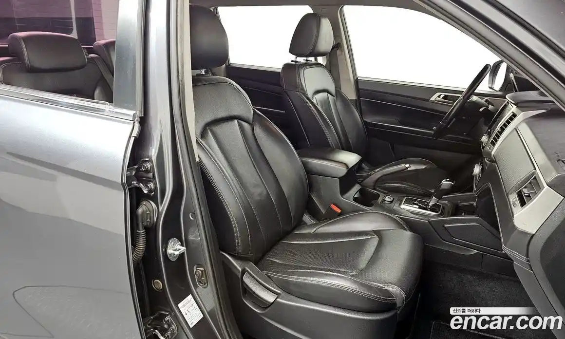 SsangYong Rexton 2018 2.2 автомат (гидро), фото 10