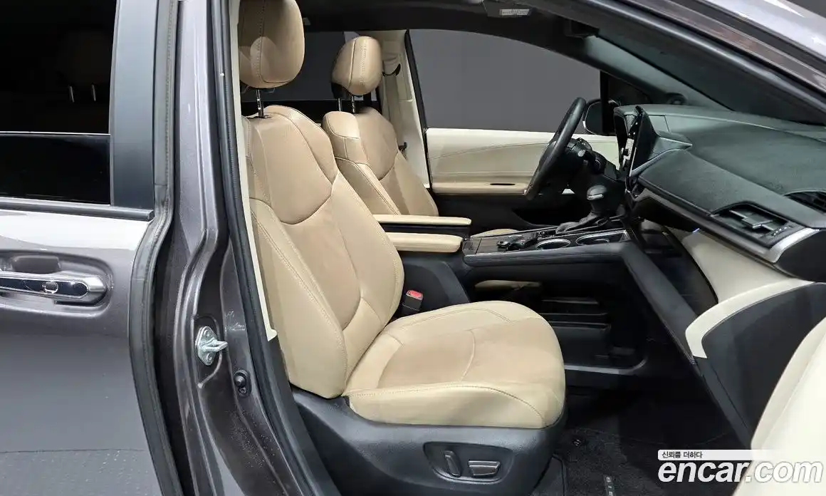 Toyota Sienna 2023 2.5 гидро, фото 11