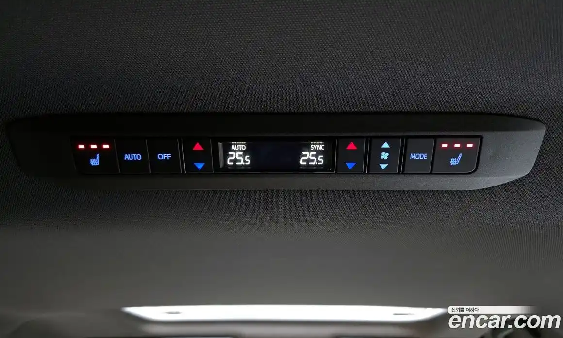 Toyota Sienna 2023 2.5 гидро, фото 18
