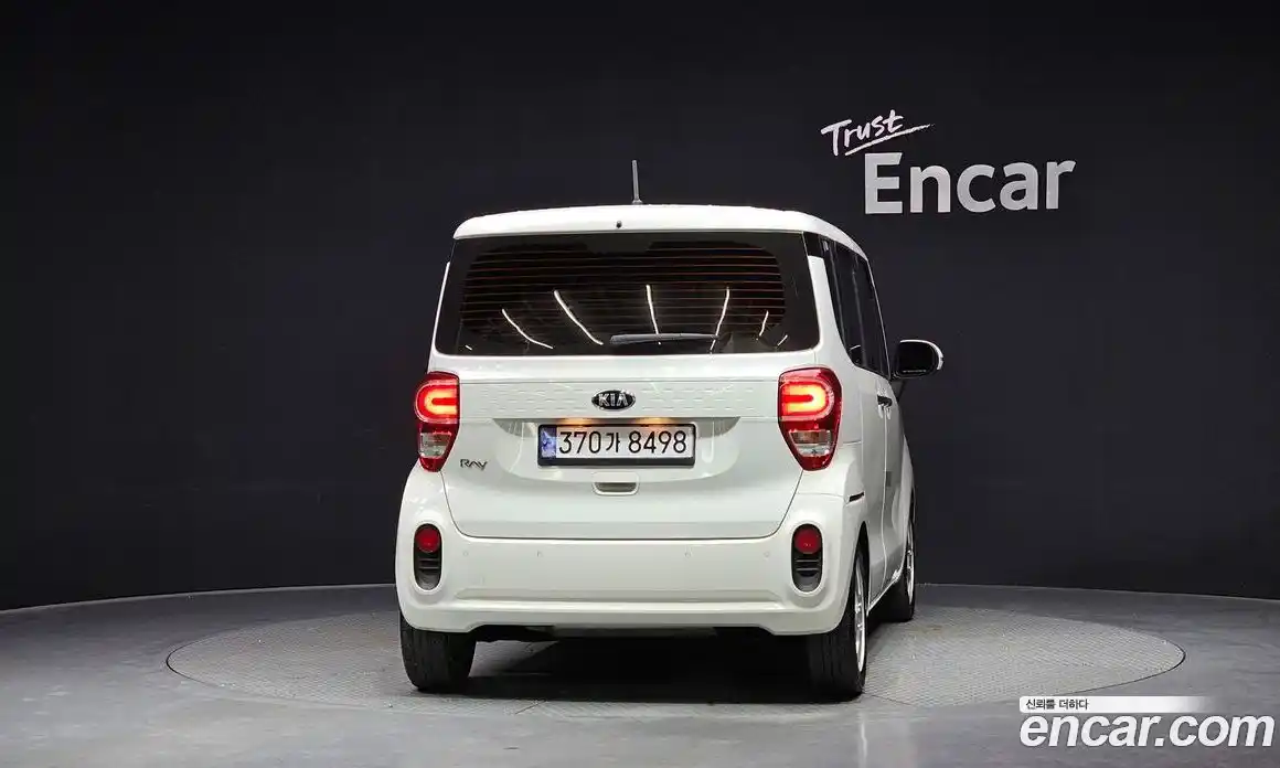 Kia Ray 2021 1.0 автомат (гидро), фото 4