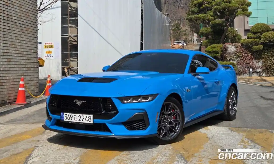Ford Mustang 2025 5.0 автомат (гидро), фото 16