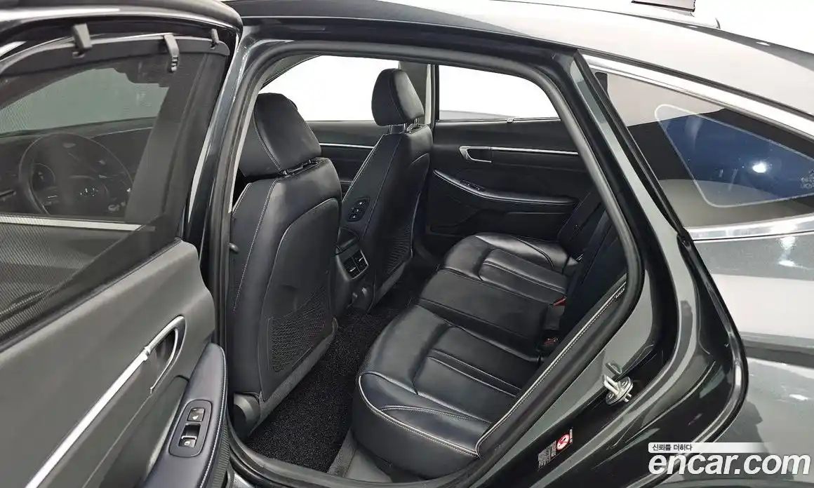 Hyundai Sonata 2021 1.6 автомат (гидро), фото 12