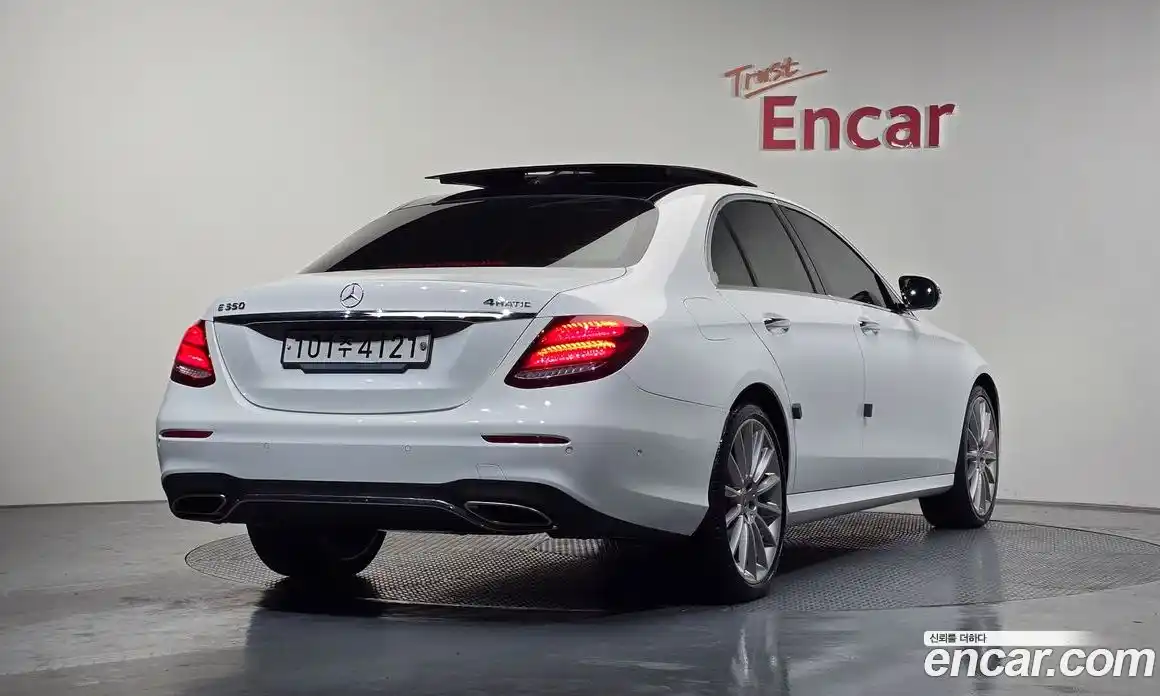Mercedes-Benz E-Class 2019 2.0 автомат (гидро), фото 2 Mercedes-Benz E-Class 2019 2.0 автомат (гидро), фото 2