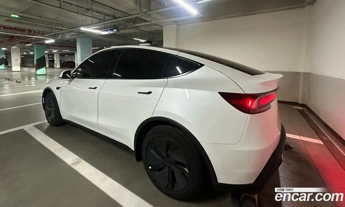 Tesla Model Y 2025 гидро, фото 4