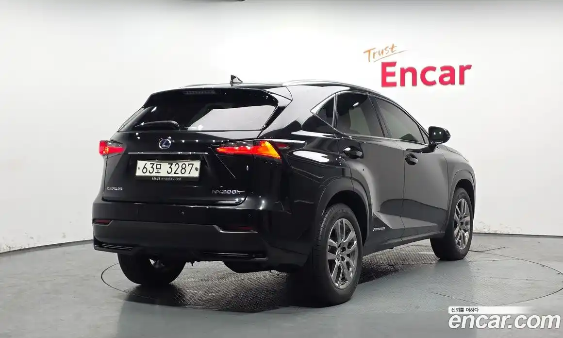Lexus NX 2017 2.5 гидро, фото 2