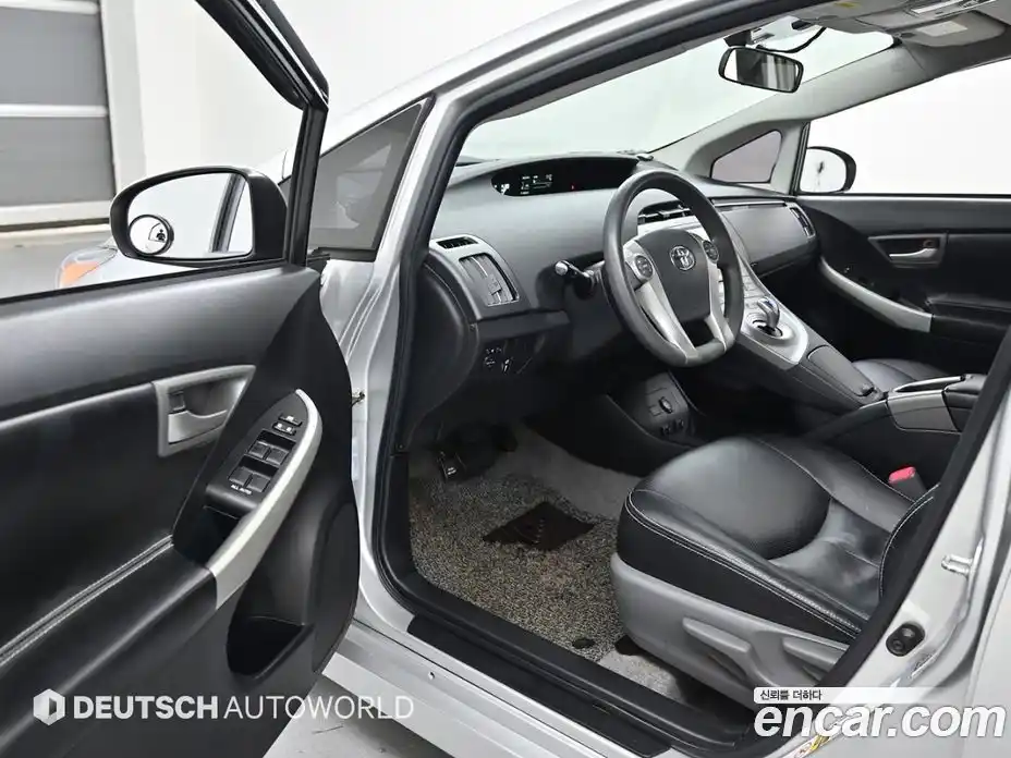 Toyota Prius 2013 1.8 гидро, фото 11